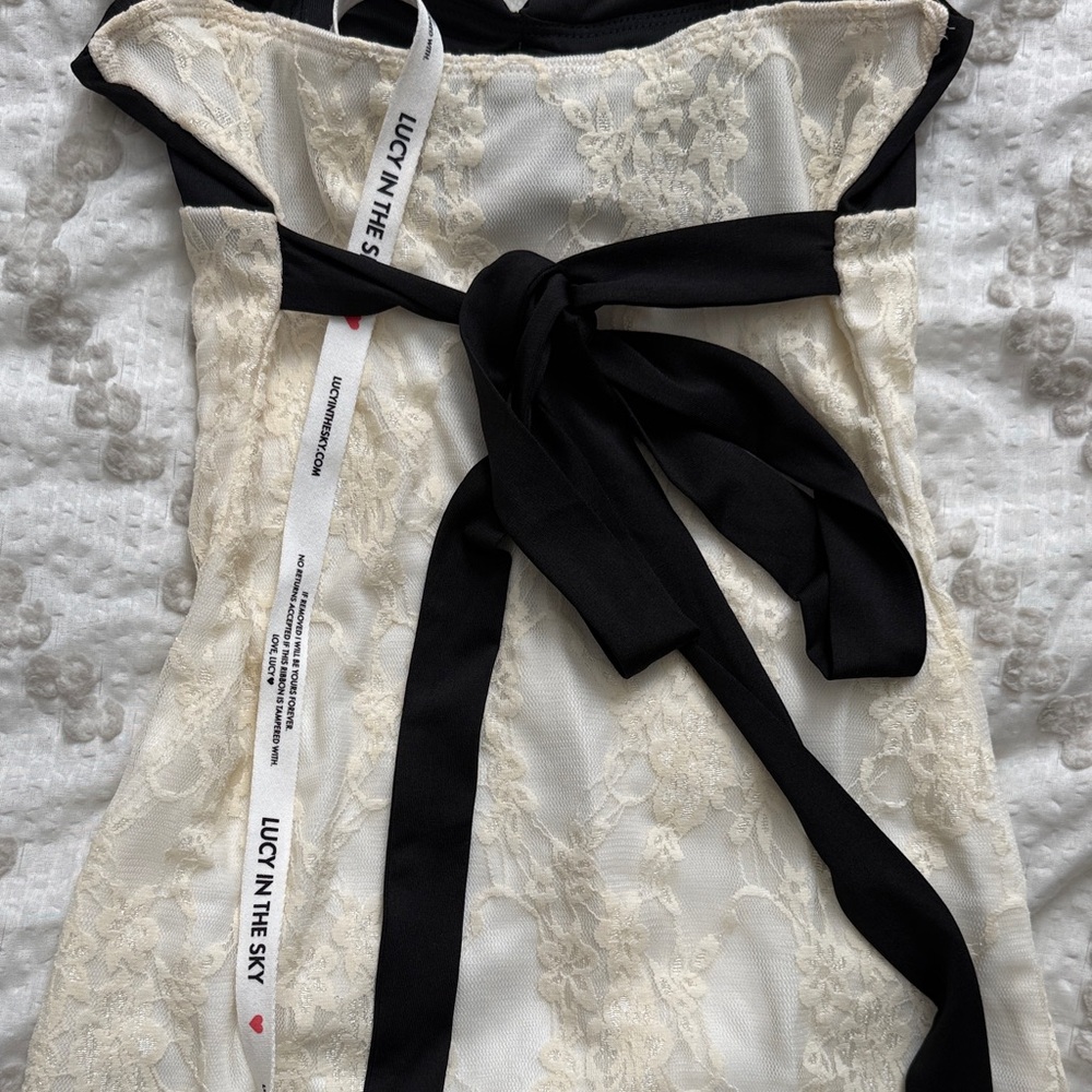 Lucy in the Sky Black and Cream Mini Dress - Picture 5 of 8